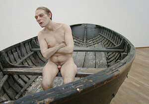Escultura de Ron Mueck, Man in a Boat