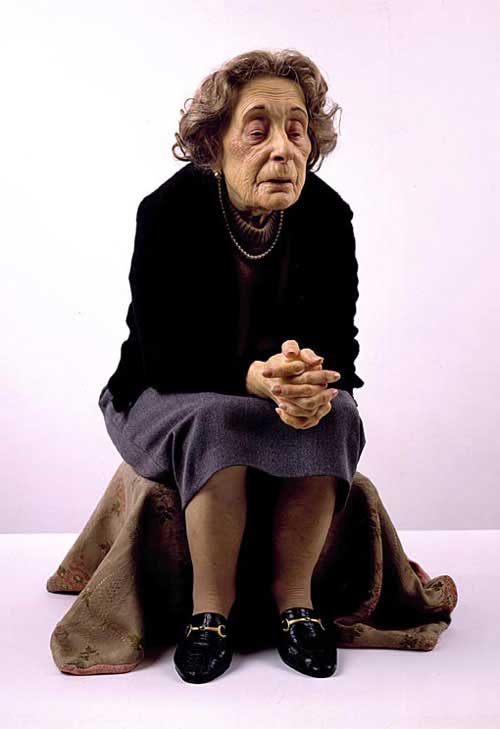 Ron Mueck, Femme assise, 2000
